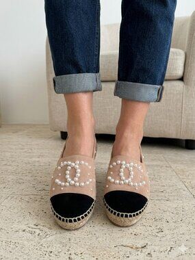 CHANEL Tan and Black Pearl-Embellished Suede Espadrilles - EU 38